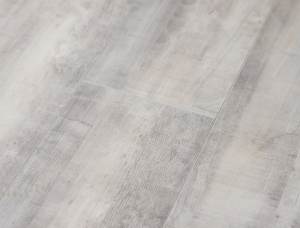 Ламинат Открытие Дуб Светлый фаска 33кл 1382*193*8мм 1уп=8шт=2,134м2