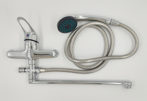 Смеситель для ванны aQuaDv 600-354