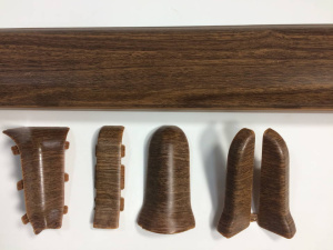 Соединитель к плинтусу 406