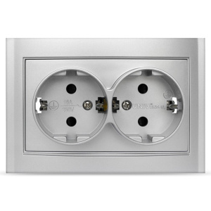 Розетка Бриллиант 2 мест. внутренняя с зазем. 